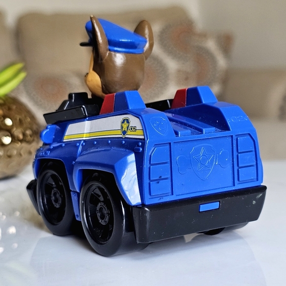 Spin Master Paw Patrol Rescue Racer Chase Dog Police Car Fixed Figure - Picture 3 of 11